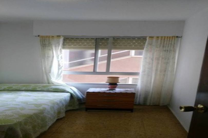 Alicante,Alicante,España,4 Bedrooms Bedrooms,2 BathroomsBathrooms,Pisos,11742
