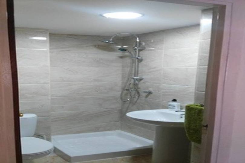 Alicante,Alicante,España,4 Bedrooms Bedrooms,2 BathroomsBathrooms,Pisos,11742