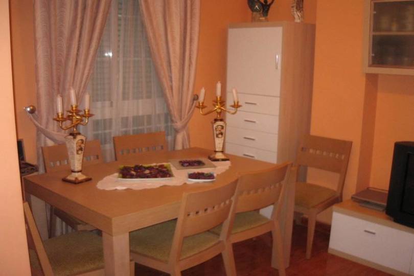 Alicante,Alicante,España,3 Bedrooms Bedrooms,1 BañoBathrooms,Pisos,11750