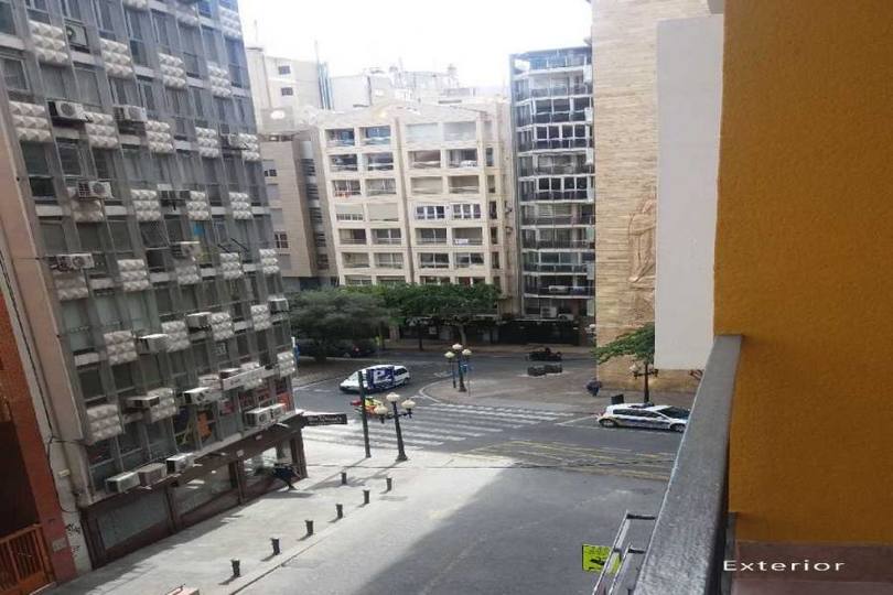 Alicante,Alicante,España,5 Bedrooms Bedrooms,2 BathroomsBathrooms,Pisos,11793