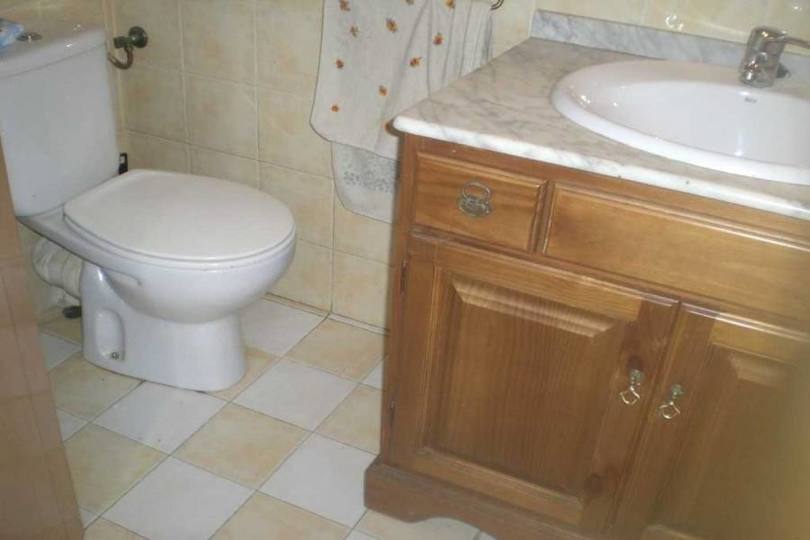 Alicante,Alicante,España,3 Bedrooms Bedrooms,1 BañoBathrooms,Pisos,11799