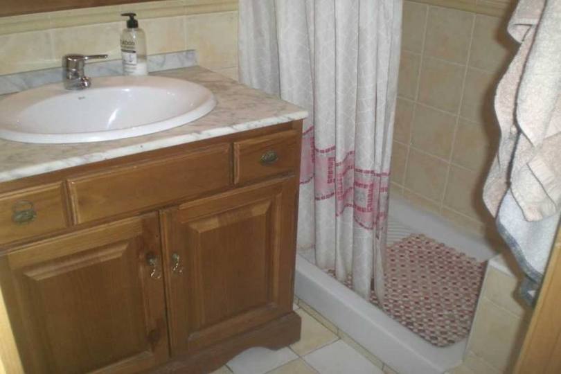 Alicante,Alicante,España,3 Bedrooms Bedrooms,1 BañoBathrooms,Pisos,11799