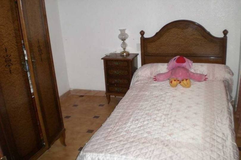 Alicante,Alicante,España,3 Bedrooms Bedrooms,1 BañoBathrooms,Pisos,11803