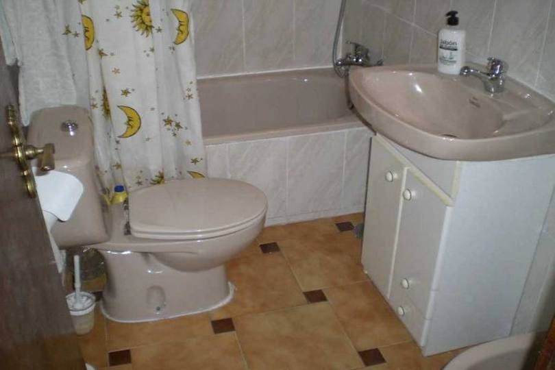 Alicante,Alicante,España,3 Bedrooms Bedrooms,1 BañoBathrooms,Pisos,11803