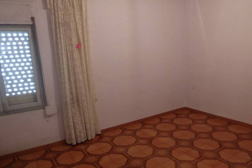 Elche,Alicante,España,2 Bedrooms Bedrooms,1 BañoBathrooms,Pisos,11817