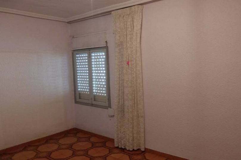 Elche,Alicante,España,2 Bedrooms Bedrooms,1 BañoBathrooms,Pisos,11817