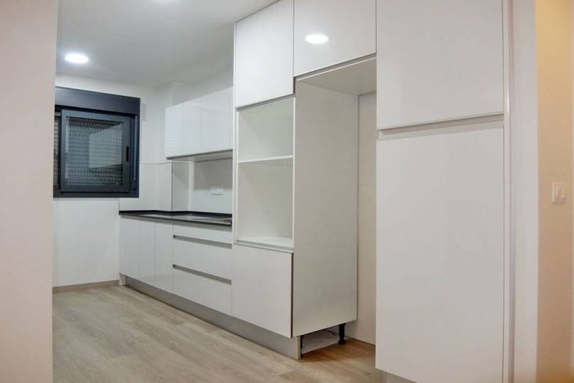 Elche,Alicante,España,3 Bedrooms Bedrooms,1 BañoBathrooms,Pisos,11834