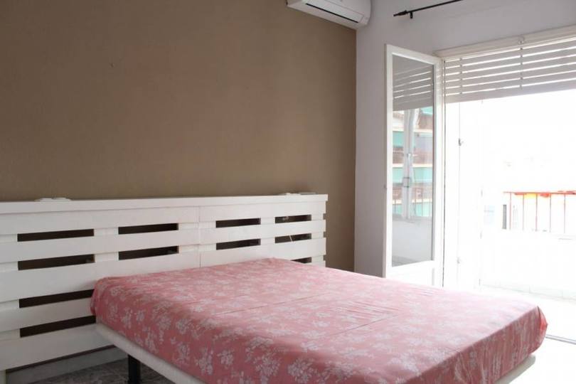 Alicante,Alicante,España,3 Bedrooms Bedrooms,1 BañoBathrooms,Pisos,11851