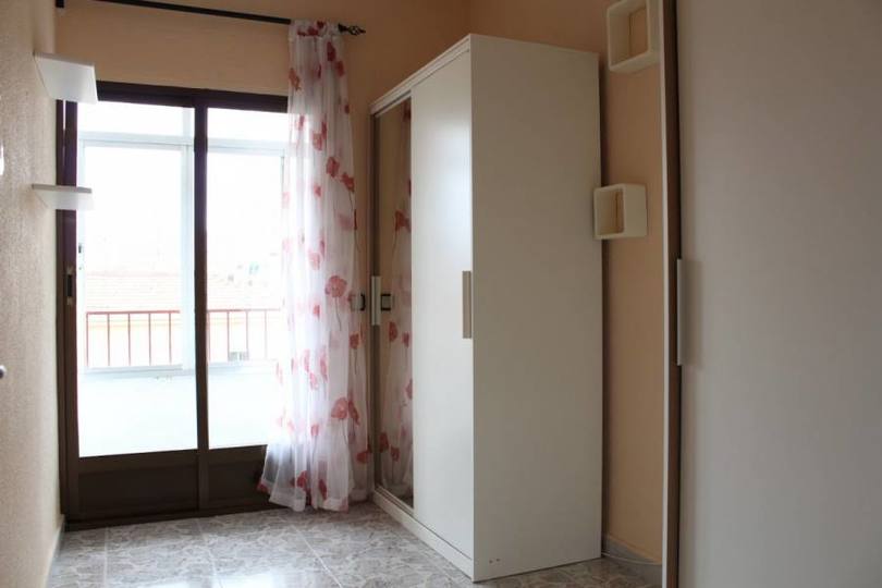 Alicante,Alicante,España,3 Bedrooms Bedrooms,1 BañoBathrooms,Pisos,11851