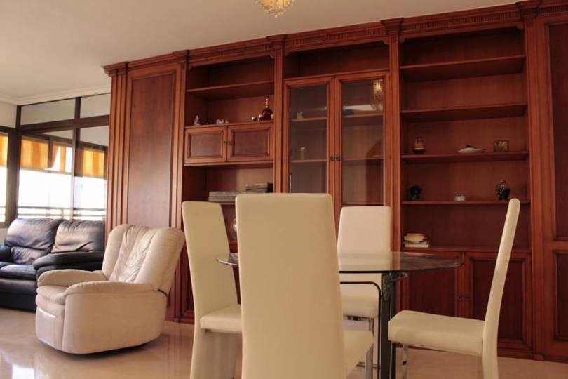 Alicante,Alicante,España,4 Bedrooms Bedrooms,1 BañoBathrooms,Pisos,11856
