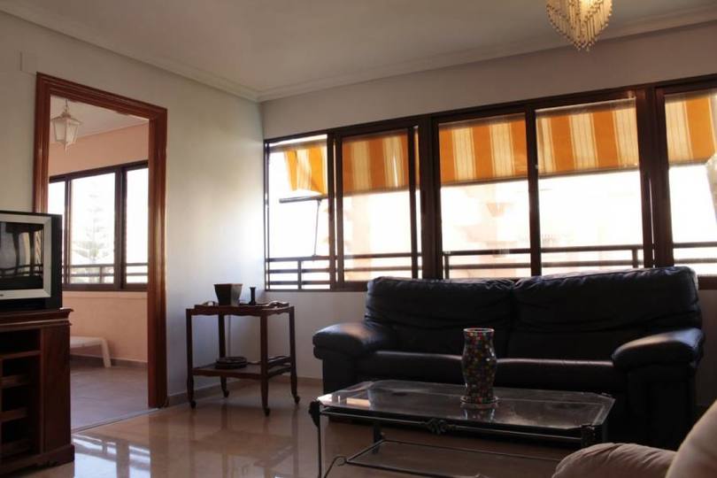 Alicante,Alicante,España,4 Bedrooms Bedrooms,1 BañoBathrooms,Pisos,11856
