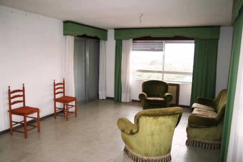 Alicante,Alicante,España,5 Bedrooms Bedrooms,2 BathroomsBathrooms,Pisos,11908