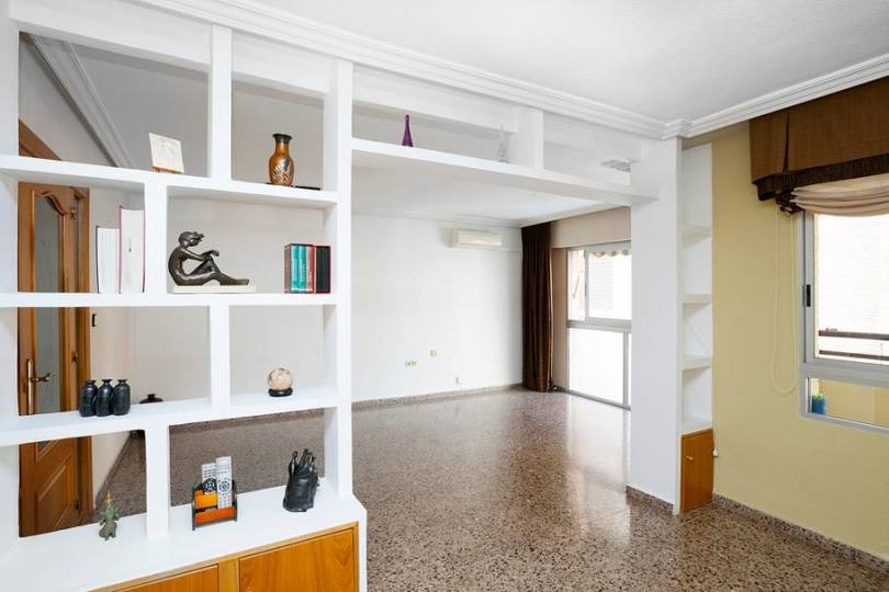 Alicante,Alicante,España,3 Bedrooms Bedrooms,2 BathroomsBathrooms,Pisos,11910