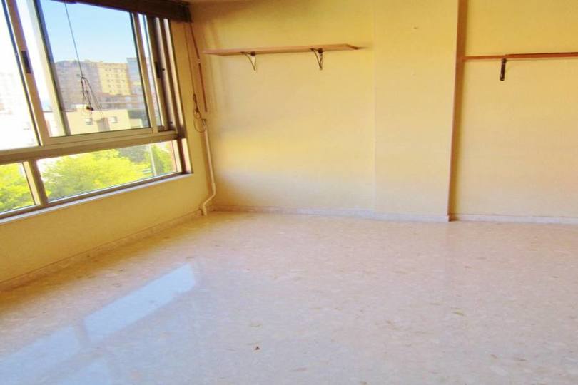 Alicante,Alicante,España,3 Bedrooms Bedrooms,2 BathroomsBathrooms,Pisos,11942
