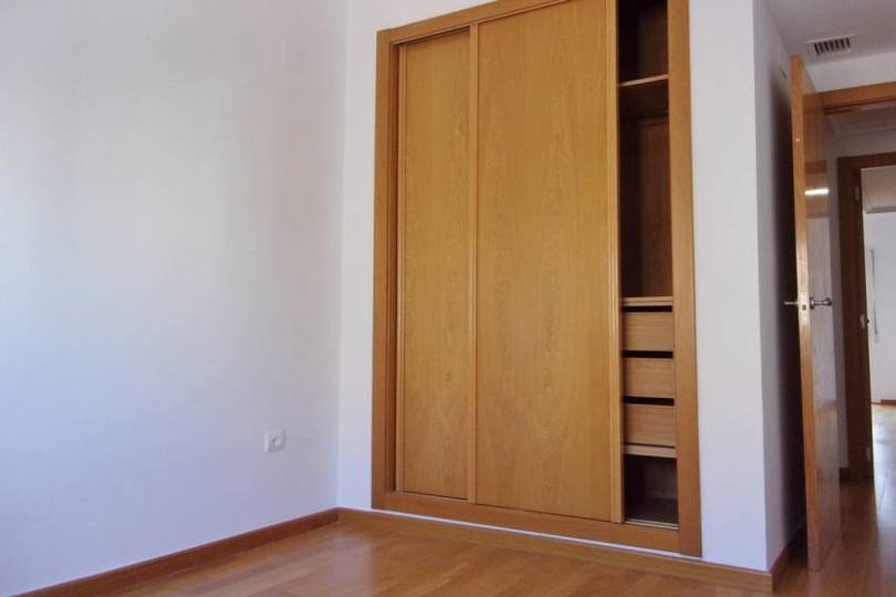 Alicante,Alicante,España,4 Bedrooms Bedrooms,2 BathroomsBathrooms,Pisos,11944