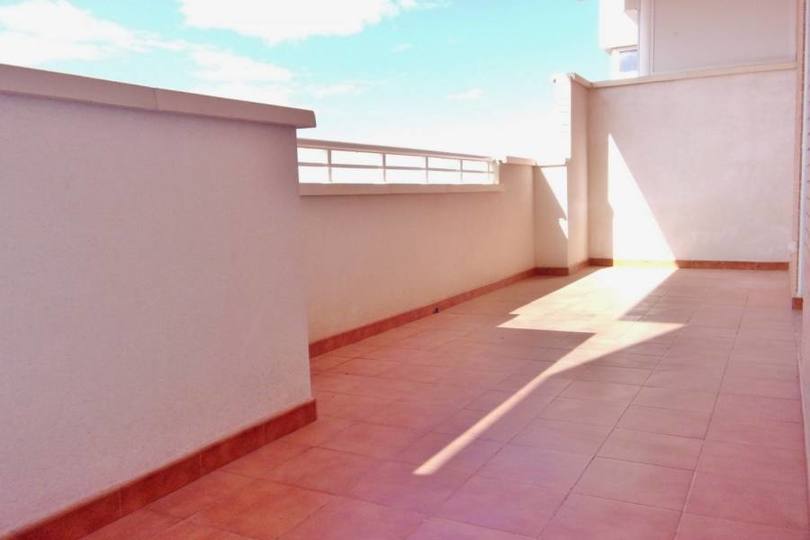 Alicante,Alicante,España,4 Bedrooms Bedrooms,2 BathroomsBathrooms,Pisos,11944