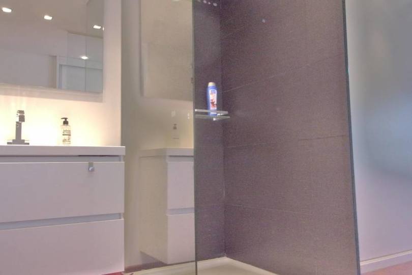 Alicante,Alicante,España,3 Bedrooms Bedrooms,3 BathroomsBathrooms,Pisos,11950