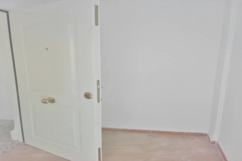 Alicante,Alicante,España,3 Bedrooms Bedrooms,1 BañoBathrooms,Pisos,11972