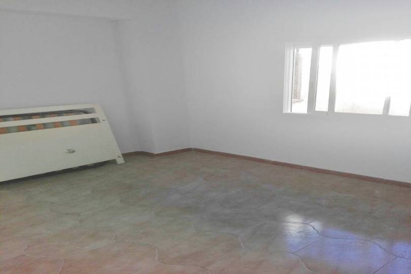 Alicante,Alicante,España,3 Bedrooms Bedrooms,1 BañoBathrooms,Pisos,11972