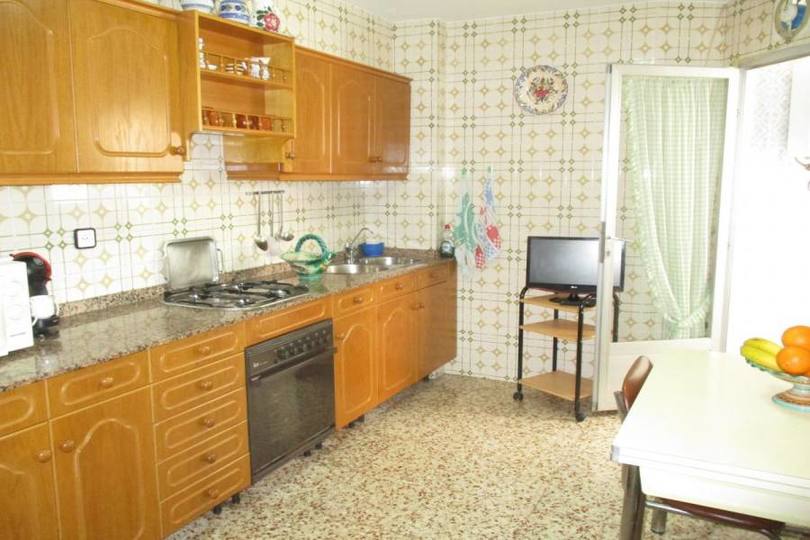 Alicante,Alicante,España,4 Bedrooms Bedrooms,2 BathroomsBathrooms,Pisos,11974