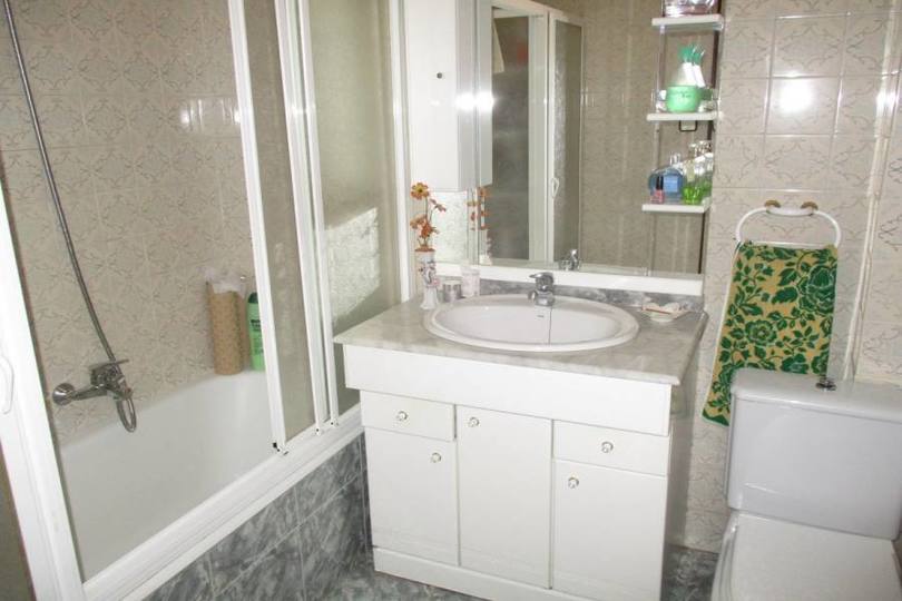 Alicante,Alicante,España,4 Bedrooms Bedrooms,2 BathroomsBathrooms,Pisos,11974