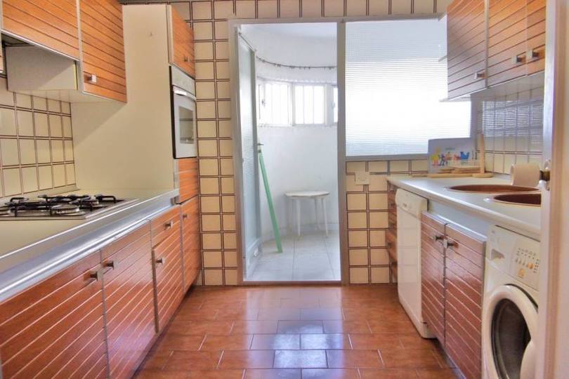 Alicante,Alicante,España,3 Bedrooms Bedrooms,2 BathroomsBathrooms,Pisos,11977