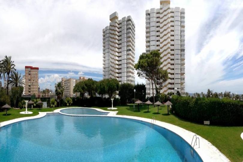 Alicante,Alicante,España,3 Bedrooms Bedrooms,2 BathroomsBathrooms,Pisos,11977