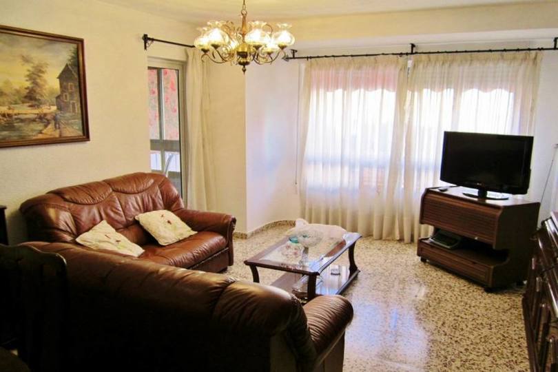 Alicante,Alicante,España,4 Bedrooms Bedrooms,1 BañoBathrooms,Pisos,11989