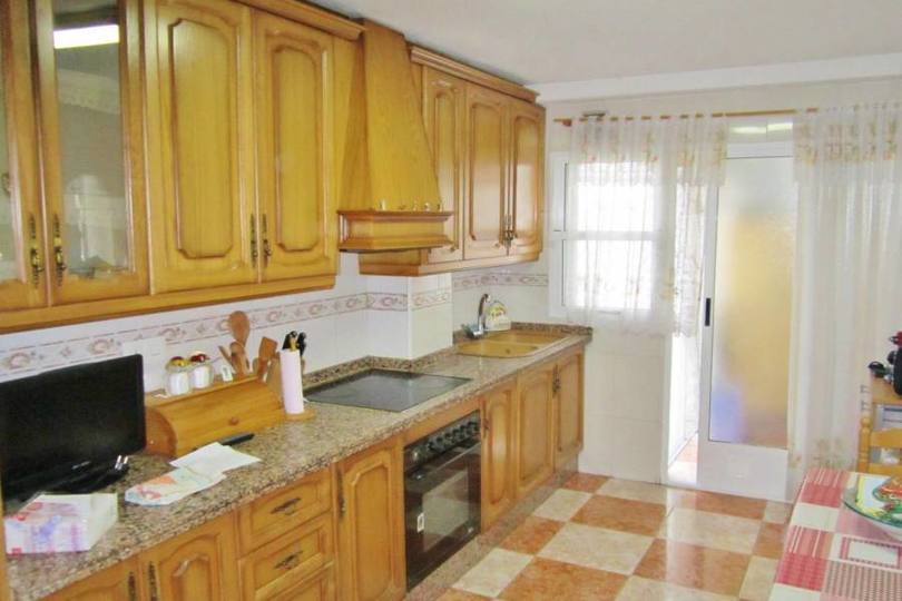 Alicante,Alicante,España,4 Bedrooms Bedrooms,1 BañoBathrooms,Pisos,11989