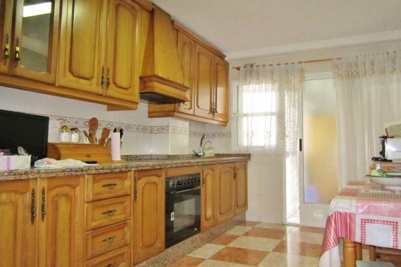 Alicante,Alicante,España,4 Bedrooms Bedrooms,1 BañoBathrooms,Pisos,11989
