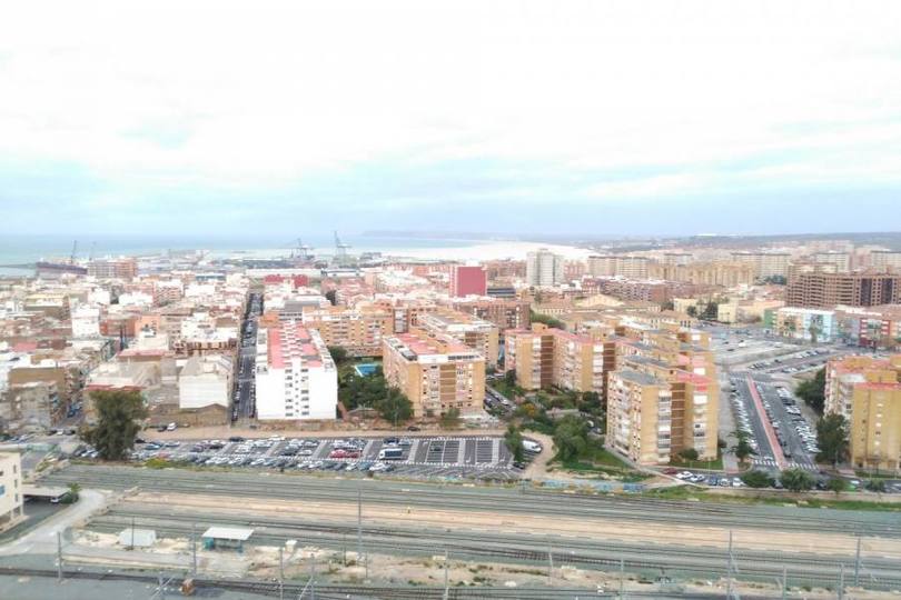 Alicante,Alicante,España,3 Bedrooms Bedrooms,2 BathroomsBathrooms,Pisos,12007