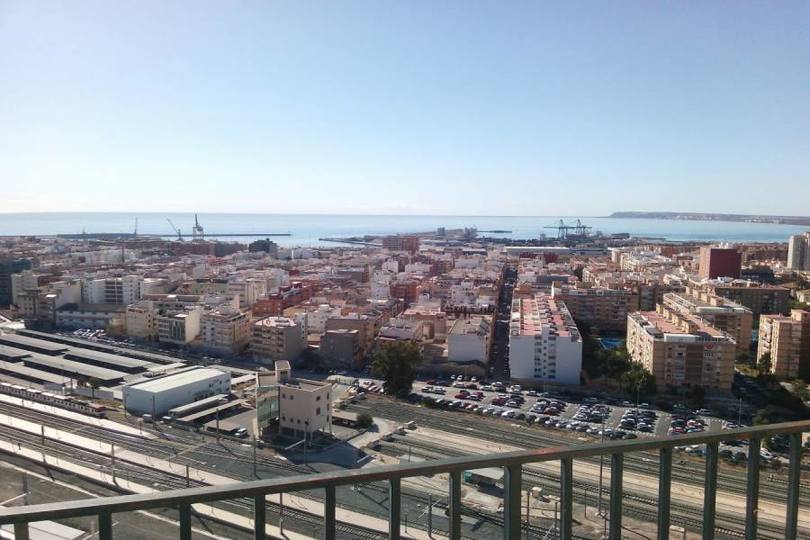 Alicante,Alicante,España,3 Bedrooms Bedrooms,2 BathroomsBathrooms,Pisos,12007