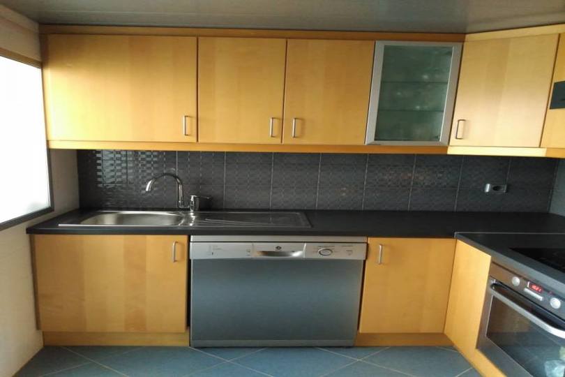 Alicante,Alicante,España,3 Bedrooms Bedrooms,2 BathroomsBathrooms,Pisos,12007