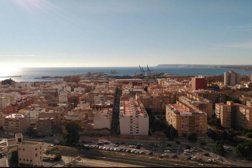 Alicante,Alicante,España,3 Bedrooms Bedrooms,2 BathroomsBathrooms,Pisos,12007