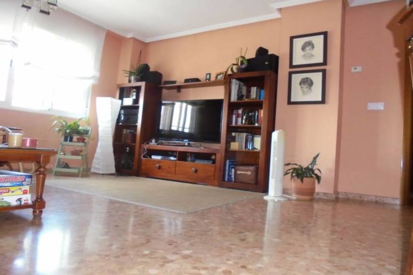 Alicante,Alicante,España,3 Bedrooms Bedrooms,2 BathroomsBathrooms,Pisos,12017