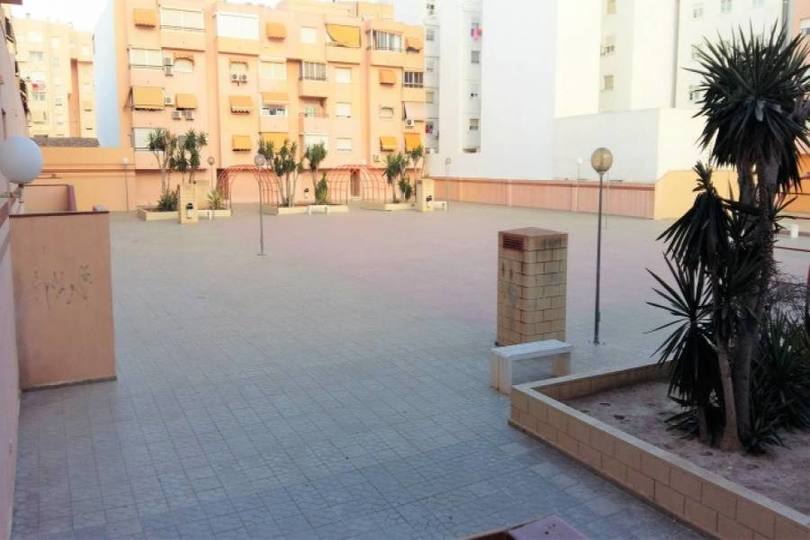 Alicante,Alicante,España,3 Bedrooms Bedrooms,2 BathroomsBathrooms,Pisos,12021