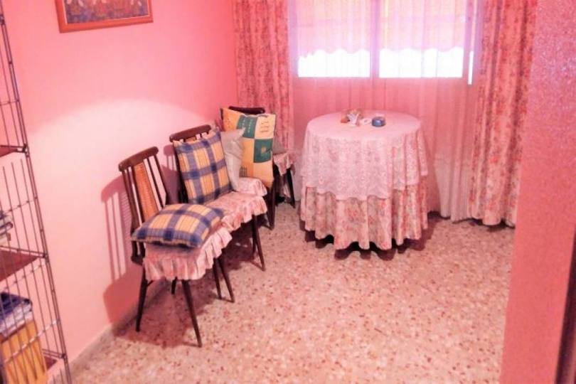 Alicante,Alicante,España,3 Bedrooms Bedrooms,2 BathroomsBathrooms,Pisos,12021