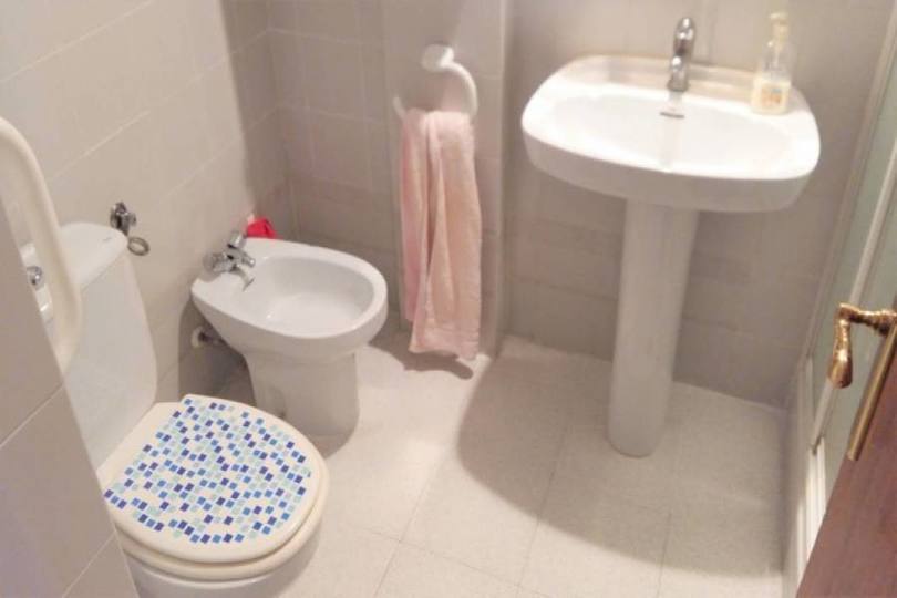 Alicante,Alicante,España,3 Bedrooms Bedrooms,2 BathroomsBathrooms,Pisos,12021