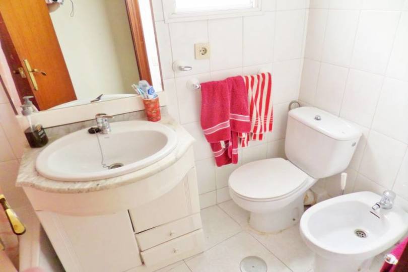 Alicante,Alicante,España,3 Bedrooms Bedrooms,1 BañoBathrooms,Pisos,12024
