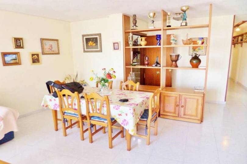 Alicante,Alicante,España,3 Bedrooms Bedrooms,1 BañoBathrooms,Pisos,12024