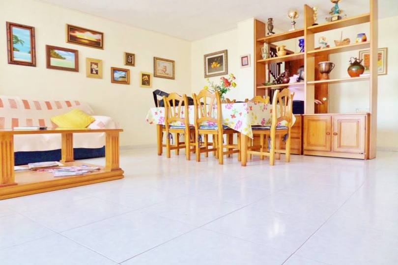 Alicante,Alicante,España,3 Bedrooms Bedrooms,1 BañoBathrooms,Pisos,12024