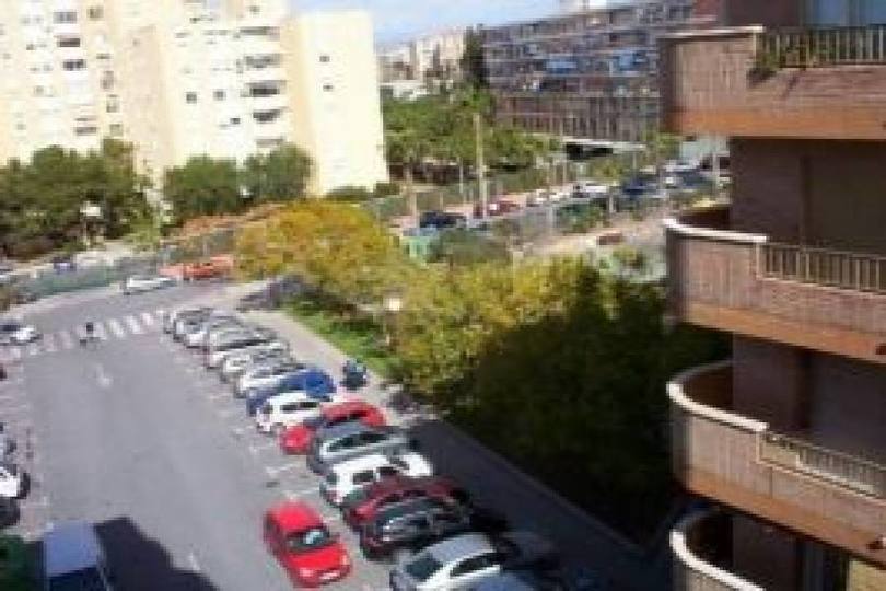 Alicante,Alicante,España,4 Bedrooms Bedrooms,1 BañoBathrooms,Pisos,12029