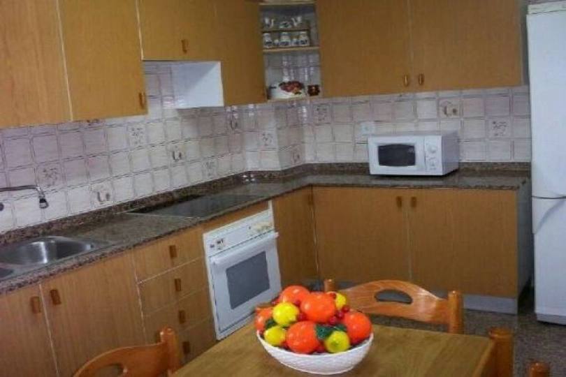 Alicante,Alicante,España,4 Bedrooms Bedrooms,1 BañoBathrooms,Pisos,12029