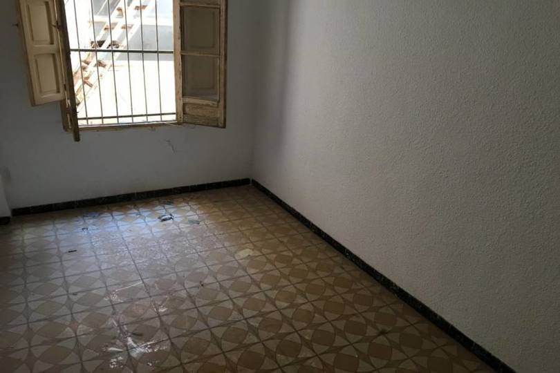 Elche,Alicante,España,6 Bedrooms Bedrooms,2 BathroomsBathrooms,Pisos,12038