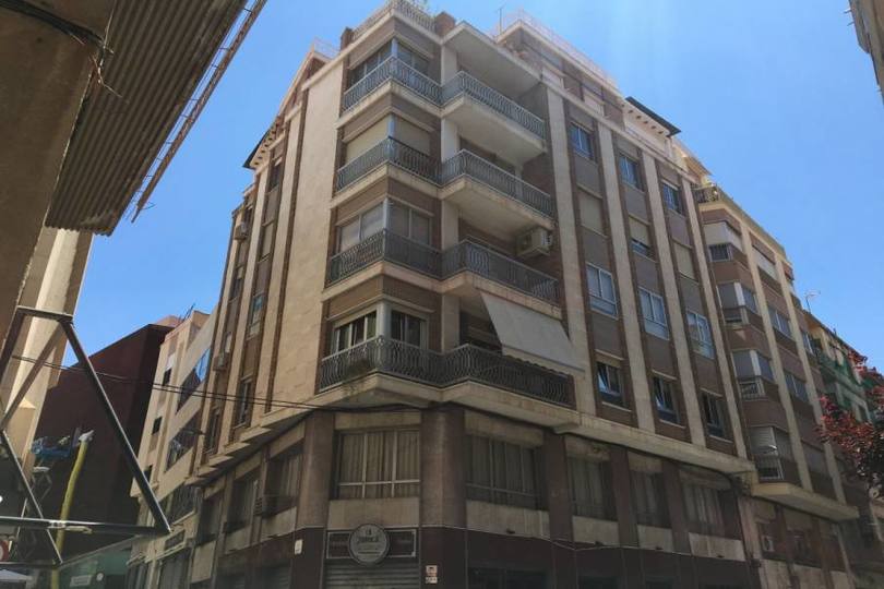 Elche,Alicante,España,4 Bedrooms Bedrooms,2 BathroomsBathrooms,Pisos,12043