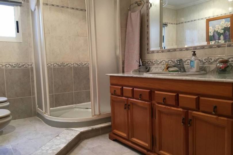 Elche,Alicante,España,4 Bedrooms Bedrooms,2 BathroomsBathrooms,Pisos,12046