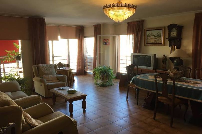 Elche,Alicante,España,4 Bedrooms Bedrooms,2 BathroomsBathrooms,Pisos,12063