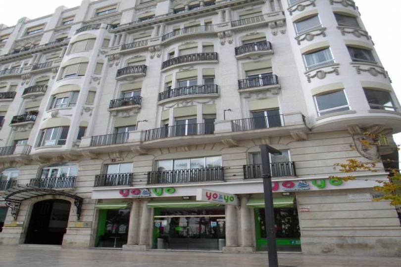 Alicante,Alicante,España,5 Bedrooms Bedrooms,3 BathroomsBathrooms,Pisos,12074