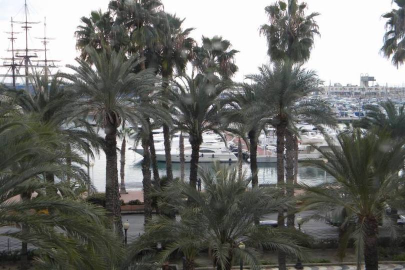 Alicante,Alicante,España,5 Bedrooms Bedrooms,3 BathroomsBathrooms,Pisos,12074