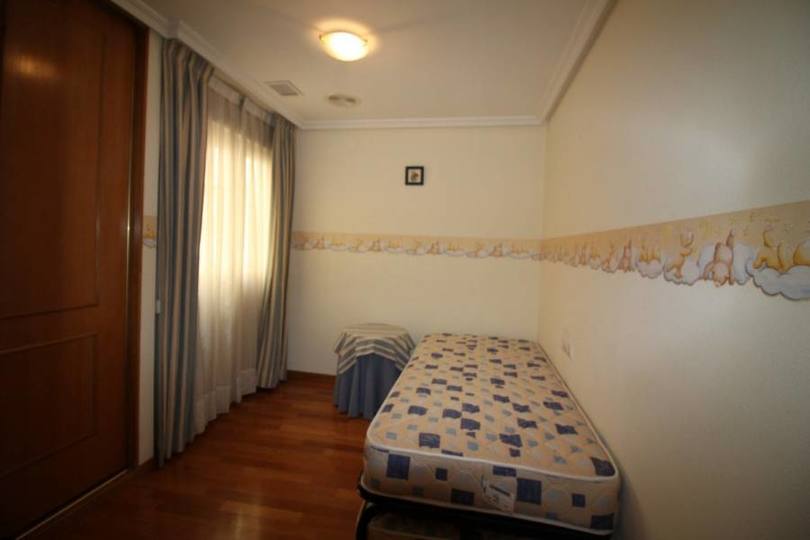 Torrevieja,Alicante,España,4 Bedrooms Bedrooms,2 BathroomsBathrooms,Pisos,12093